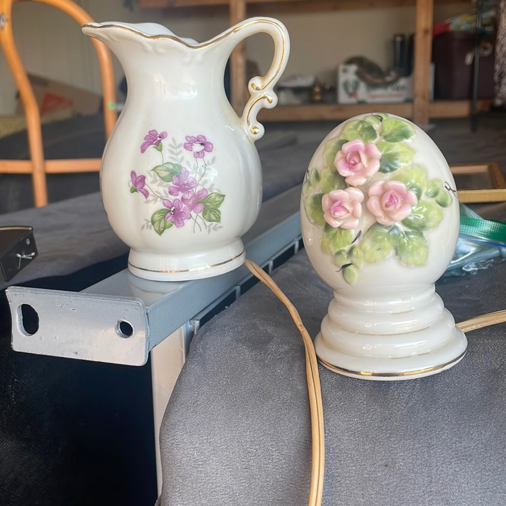 Vintage 80s L W Rice floral Nightlights X 2